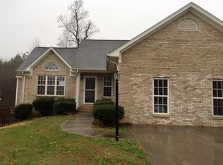 5350 Angel Oaks Dr, Winston Salem, NC 27105