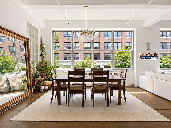 3rd image of 335 W 38th St APT 3