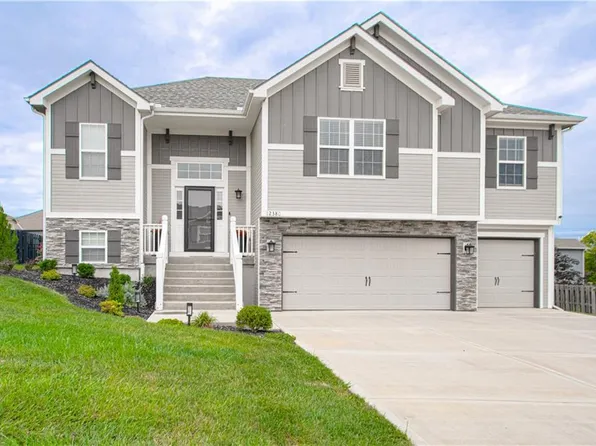 12380 N Hastings Dr, Platte City, MO 64079