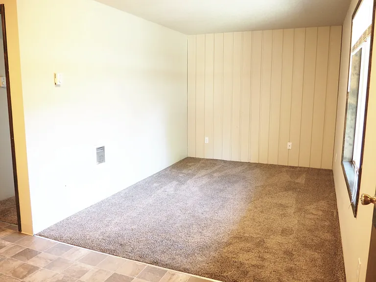 2615 NW Harrison Blvd — Photo 13