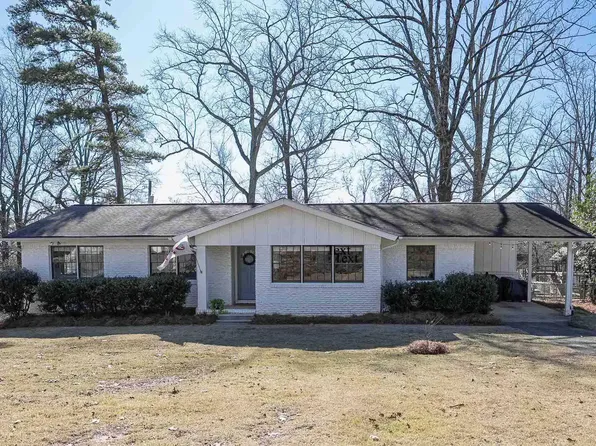 1437 Linda Vista Ln, Vestavia Hills, AL 35226