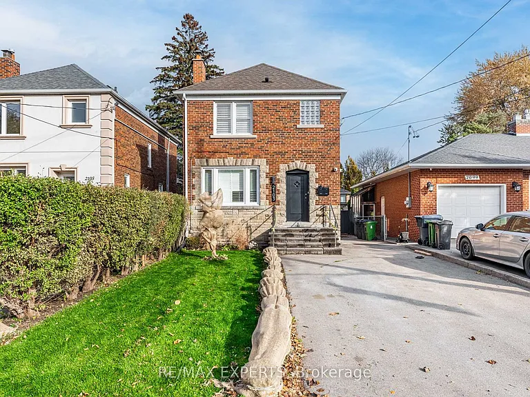 2103 Avenue Rd #BASEMENT — Photo 1