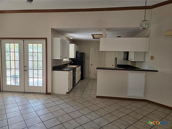 5th image of 1211 Meadow Run