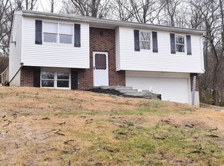 3300 Sneakville Rd, Lawrenceburg, IN 47025