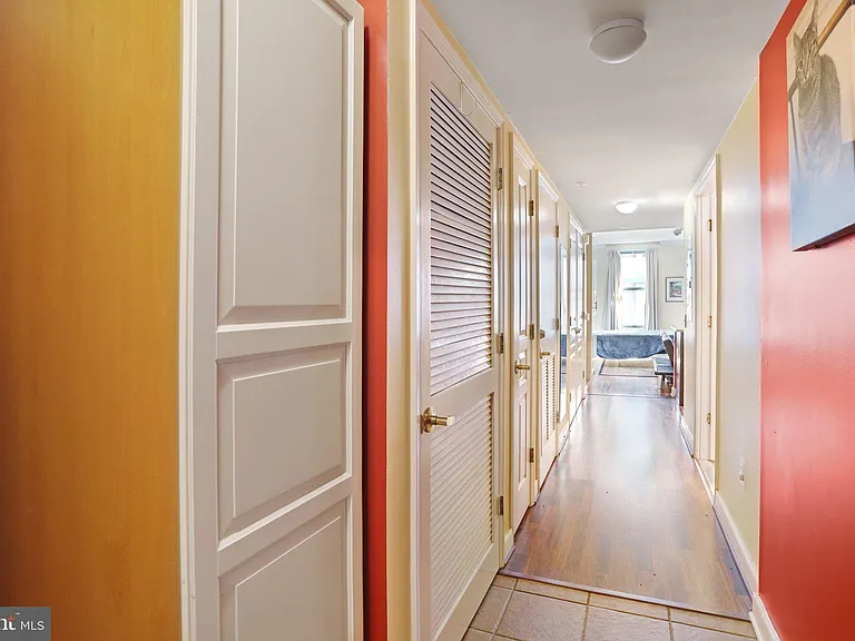 616 E St NW #708 — Photo 3