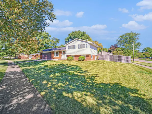 8843 Nottingham Dr, Ypsilanti, MI 48198