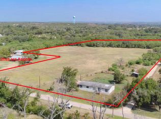 605 W County Road 678, Natalia, TX 78059