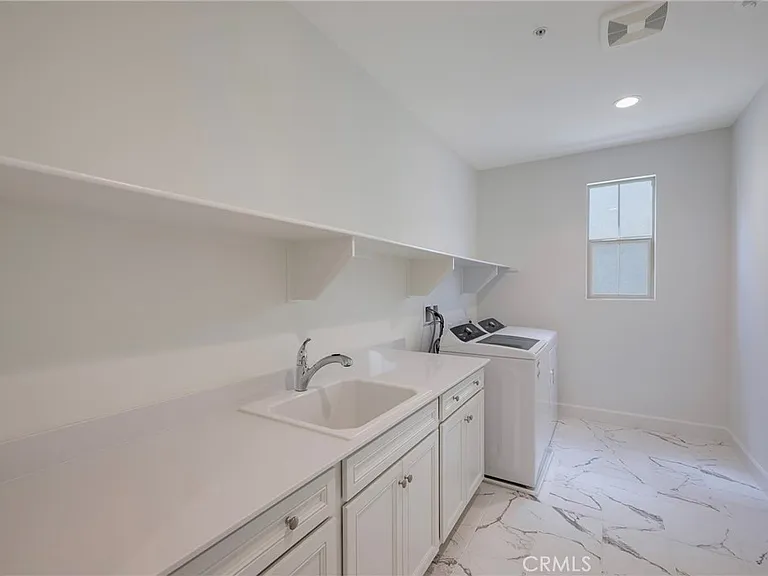 21204 Currant Ct — Photo 51