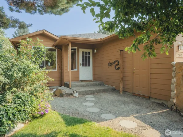 202 W Mount Baker Court, Ellensburg, WA 98926