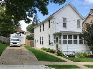 995 N Booth St, Dubuque, IA 52001