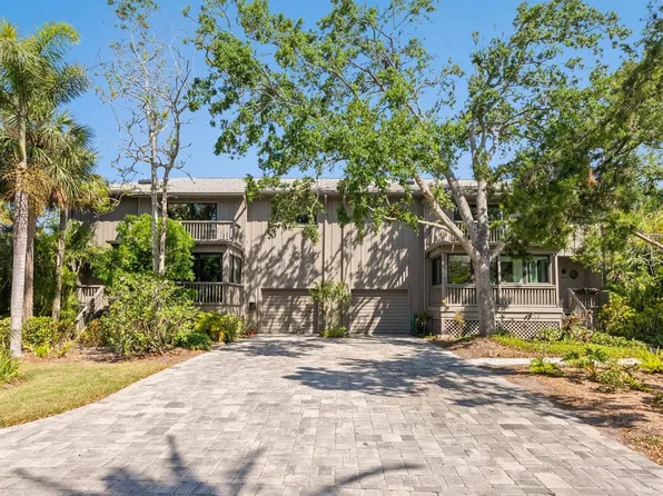 1493 Landings Lake Dr #32, Sarasota, FL 34231