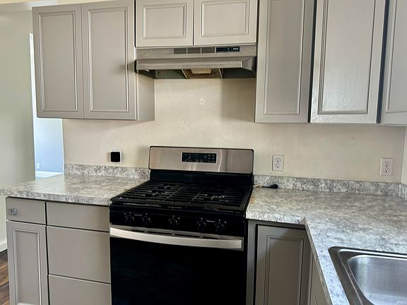 4th image of 518 S Gharkey St