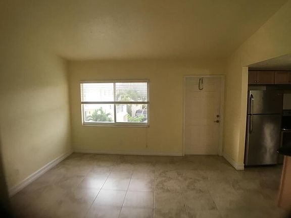 3rd image of 3165 Royalston Ave #B-203