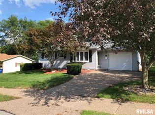 4411 N Ripley St, Davenport, IA 52806