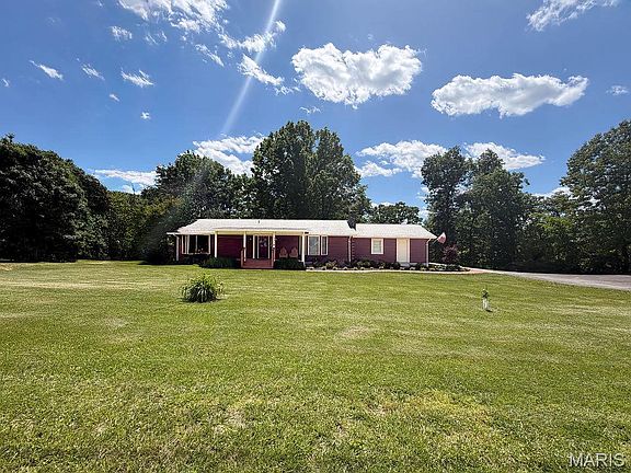 2nd image of 3318 Watson Rd