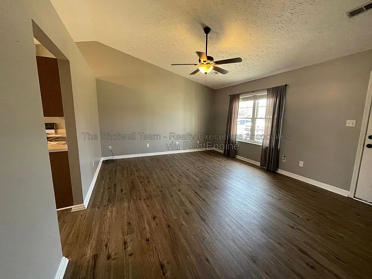 2139 Ember Brook Ln — Photo 7