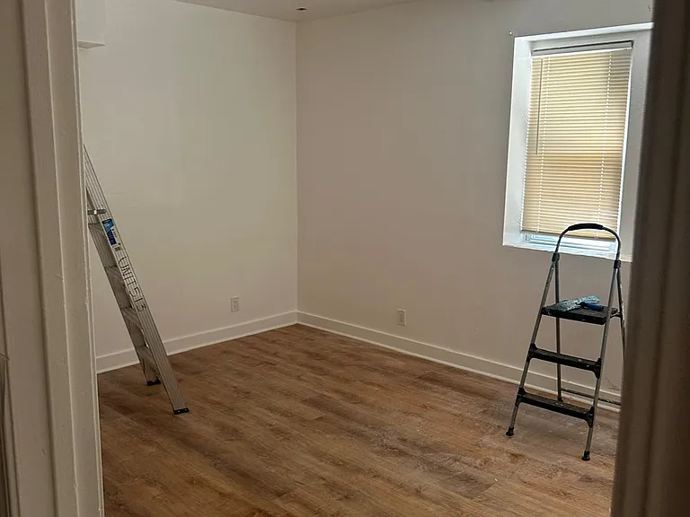 3248 W Berteau Ave #1 — Photo 6