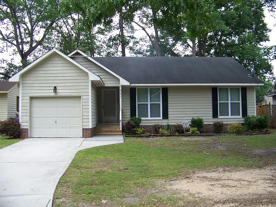 6793 Candlewood Dr