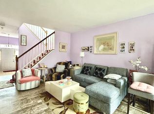 18 Karlstad Rd, New Castle, DE 19720