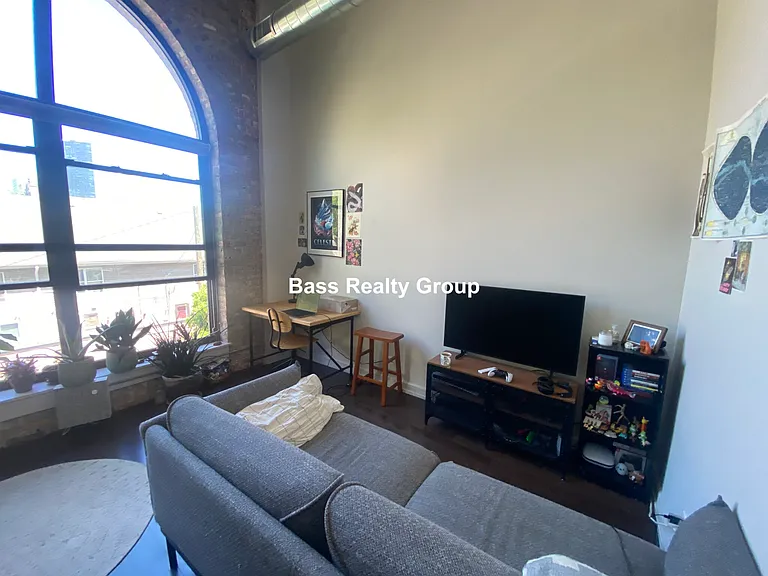 5021 N Kenmore Ave #204 — Photo 7