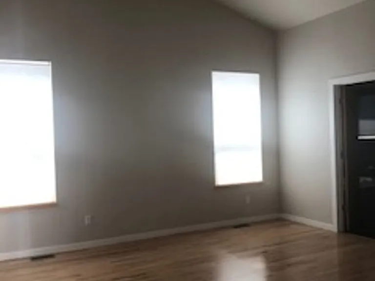 2381 Hecla Dr — Photo 43