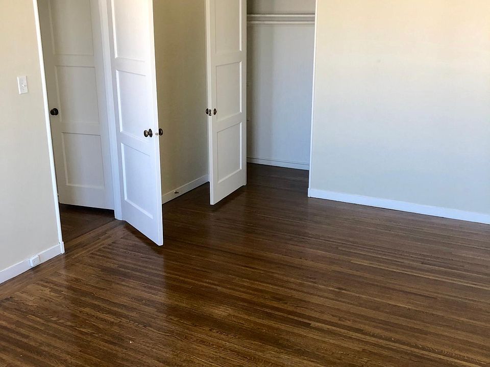 1st image of 500 36th Ave APT 10
