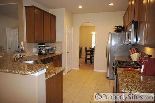 4th image of 8703 Debbie Terrace Dr