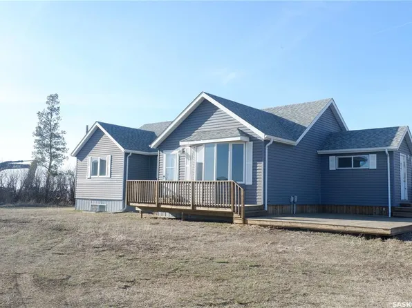 600 Railway AVENUE W, Assiniboia, SK S0H 0B0