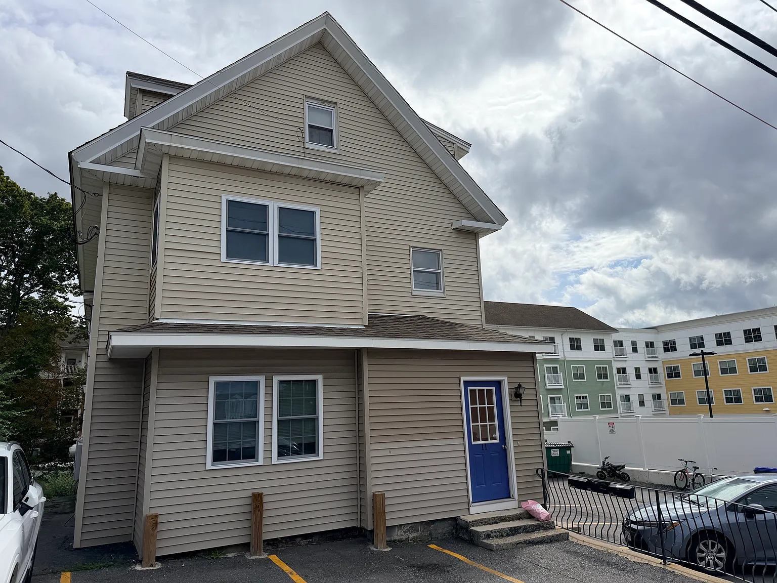 3 bed, 1183 sqft, $2,850 — Photo 2