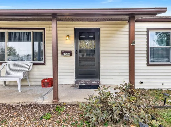 9504 Echo Ln, Saint Louis, MO 63114