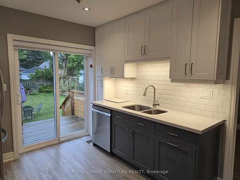 141 Phillip Ave #UPPER — Photo 10