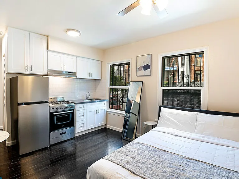 THE NORM @ 750 Normandie Ave — Photo 12