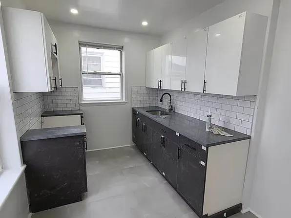 (undisclosed Address), Bronx, NY 10468