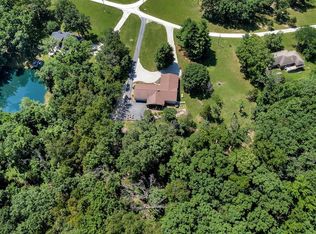 8 Oakwood Est, Wright City, MO 63390