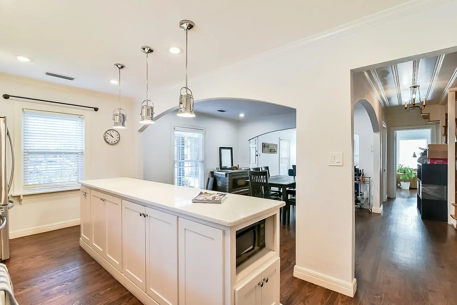 4 bed, 2078 sqft, $4,500 — Photo 4