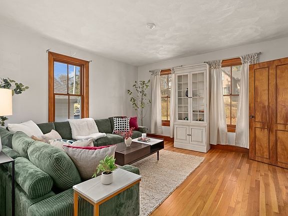 3rd image of 14 Federal St