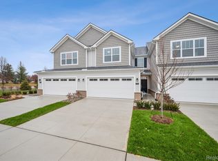 1702 Tillage St, Saline, MI 48176