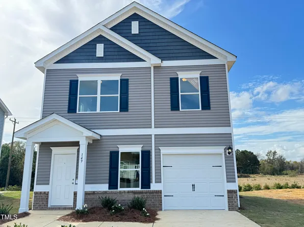 149 Courtside Dr, Dunn, NC 28334