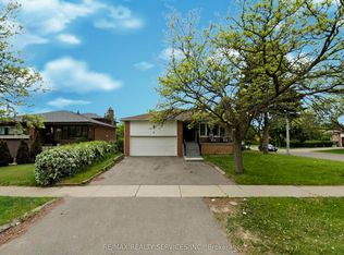 16 Mackay St N, Brampton, ON L6S 3A2