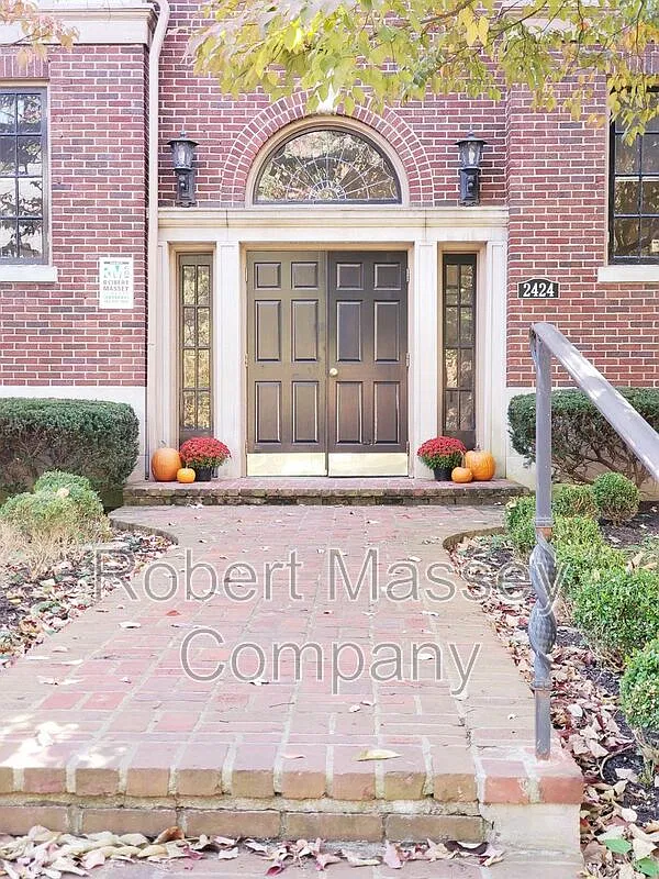 1 bed, 1.0 bath, 550 sqft, $1,195 — Photo 1