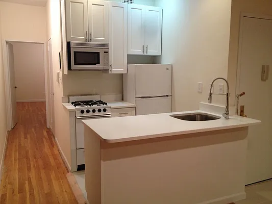 Rented by Sky Management | media 25