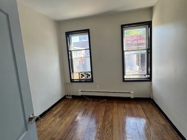 1586 Prospect Place image 6 of 7