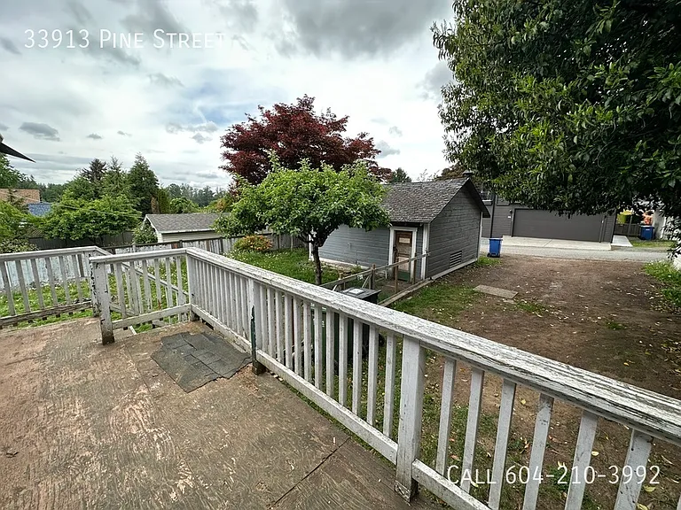 33913 Pine St — Photo 15