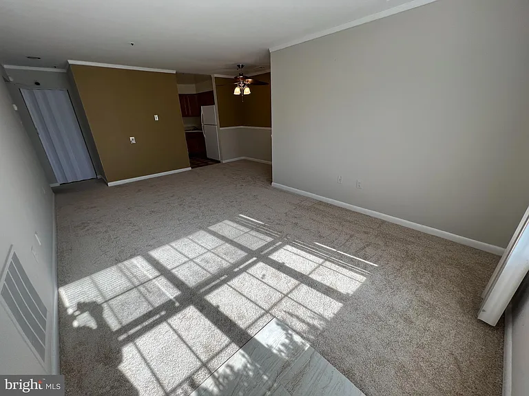 8720 Grasmere Ct #8720 — Photo 3