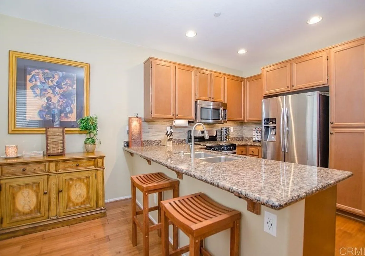Beautiful 4 bedroom, 4 full bathroom home in the highly sought after community of Riverwalk — Photo 3