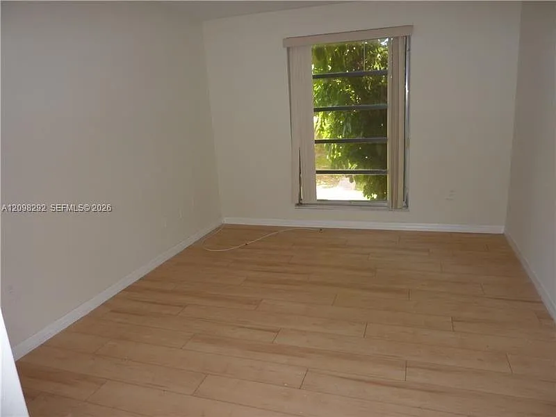 Sunset Palms East Condo — Photo 4