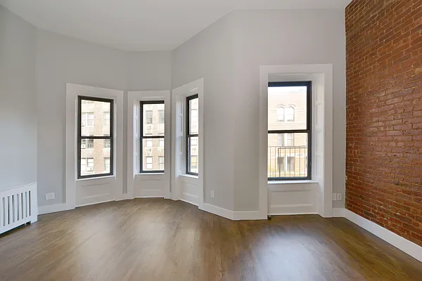 Rented by Tourma Realty LLC | media 6