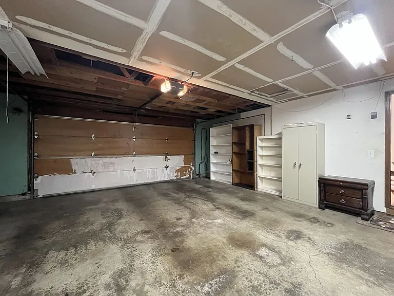 4825 SW Marigold St — Photo 36