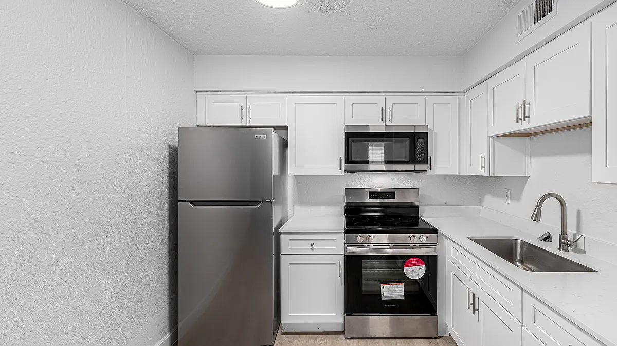 Building Photo - Running Brook Apartments