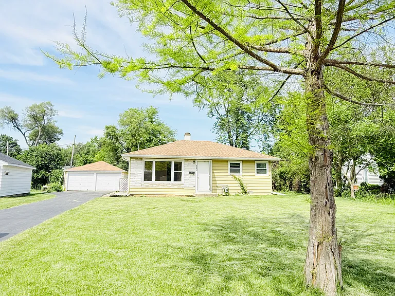 2904 Stork Ct — Photo 9
